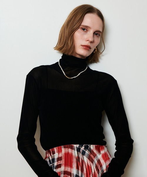 allureville（アルアバイル）の「フロッキーチュールタートル（Tシャツ/カットソー・レディース・オフホワイト/グレー系その他/ブラック・2）」の2枚目の写真