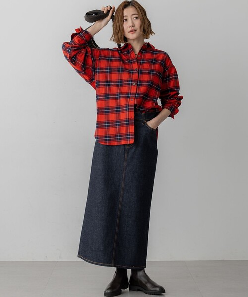 23区 L(ニジュウサンクオオキイサイズ)の「【洗える】ブラッシュド ビエラチェック シャツ(シャツ/ブラウス・レディース・ネイビー系3/レッド系3/ブラック系3・48/46/44)」の12枚目の写真