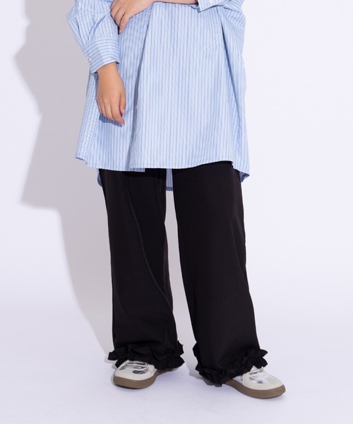 PUNYUS(プニュズ)の「フリルスラックスパンツ(スラックス・レディース・ブラック/レッド/グレー・3/2/1/4)」の15枚目の写真