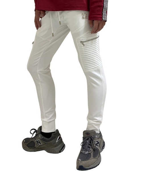 COOK JEANS(クックジーンズ)の「ナイロン切替 刺繍付き ジャージパンツ(チノパンツ・メンズ・ブラック/ホワイト・MEDIUM/LARGE/X-LARGE/XX-LARGE/SMALL/X-SMALL)」の1枚目の写真