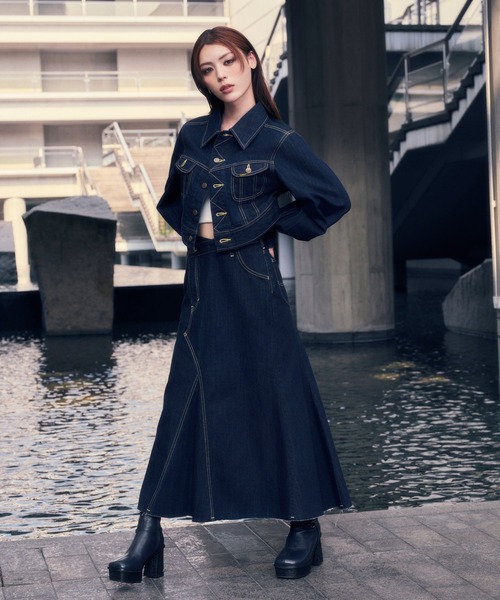 HARE（ハレ）の「【井手上漠さん着用/Lee×HARE】Leeデニムスカート（デニムスカート・レディース・ブルー/ブラック・SMALL/MEDIUM）」の6枚目の写真