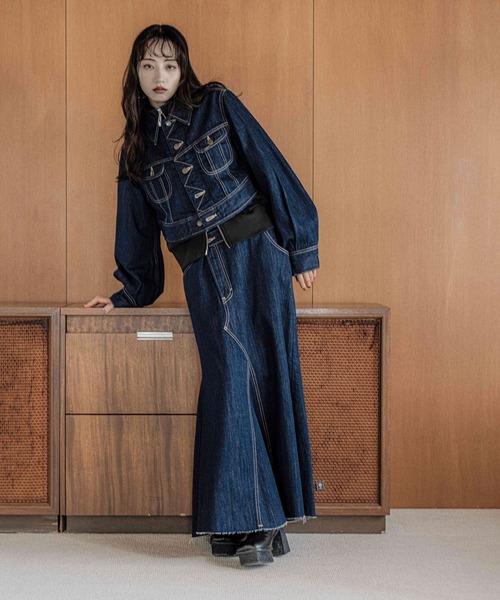 HARE（ハレ）の「【井手上漠さん着用/Lee×HARE】Leeデニムスカート（デニムスカート・レディース・ブルー/ブラック・SMALL/MEDIUM）」の13枚目の写真