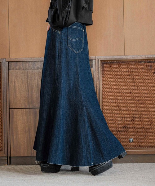 HARE（ハレ）の「【井手上漠さん着用/Lee×HARE】Leeデニムスカート（デニムスカート・レディース・ブルー/ブラック・SMALL/MEDIUM）」の20枚目の写真