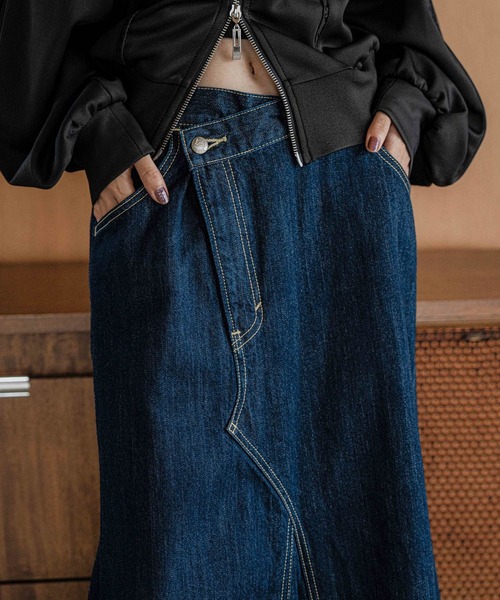 HARE（ハレ）の「【井手上漠さん着用/Lee×HARE】Leeデニムスカート（デニムスカート・レディース・ブルー/ブラック・SMALL/MEDIUM）」の22枚目の写真