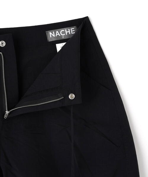 L.H.P（エルエイチピー）の「NACHE/ナチェ/PINTUCK NYLON PANTS BLACK（その他パンツ・レディース・ブラック・1/2）」の6枚目の写真