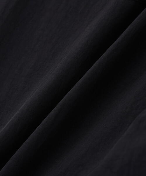 L.H.P（エルエイチピー）の「NACHE/ナチェ/PINTUCK NYLON PANTS BLACK（その他パンツ・レディース・ブラック・1/2）」の7枚目の写真
