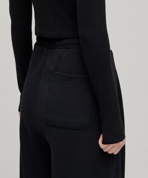 MUSINSA STANDARD WOMAN（ムシンサスタンダードウーマン）の「ウィメンズダブルニットツーピンタックワイドラウンジスウェットパンツ[ブラック]（スウェットパンツ・レディース・その他・SMALL/MEDIUM/LARGE/X-SMALL）」の8枚目の写真