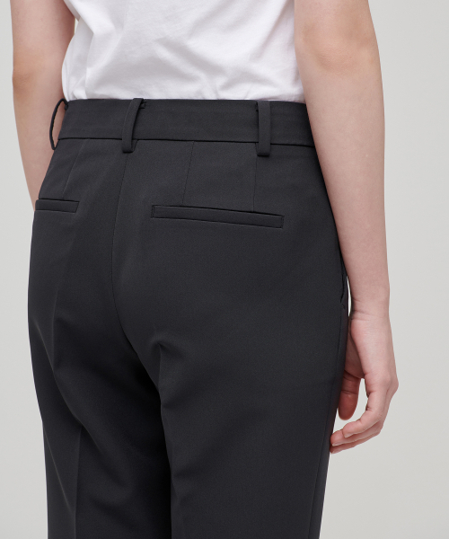 MUSINSA STANDARD WOMAN（ムシンサスタンダードウーマン）の「レディースフルイドスリムストレートスラックス[ダークグレー]（スラックス・レディース・その他・30/24/25/26/27/28/29）」の6枚目の写真