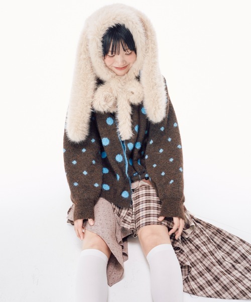 Never mind the XU / Chikashitsu+（ネバーマインド ザ エックスユー / チカシツプラス）の「【Nerd out XU】dot muffler Knit cardigan / 【ナードアウトエックスユー】ドットマフラーニットカーディガン <着用動画あり>（カーディガン/ボレロ・メンズ・ブラウン・ONE SIZE）」の10枚目の写真