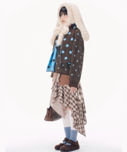 Never mind the XU / Chikashitsu+（ネバーマインド ザ エックスユー / チカシツプラス）の「【Nerd out XU】dot muffler Knit cardigan / 【ナードアウトエックスユー】ドットマフラーニットカーディガン <着用動画あり>（カーディガン/ボレロ・メンズ・ブラウン・ONE SIZE）」の9枚目の写真