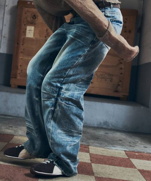 AAKAM(アーカム)の「Washed Zipper Slit Denim Pants (Sky Blue)(デニムパンツ・レディース・その他・1/2)」の11枚目の写真