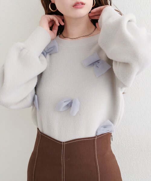 natural couture（ナチュラルクチュール）の「ランダムリボンニットプルオーバー（ニット/セーター・レディース・ライトグレー/チャコールグレー/アイボリー・FREE）」の6枚目の写真