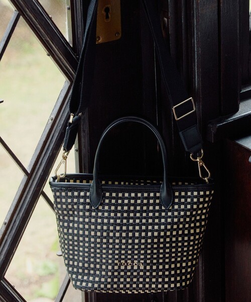 TOCCA(トッカ)の「TO THE SUNLIGHT POCHETTE かごバッグ(かごバッグ・レディース・アイボリー系/ブラック系5/ブラック系・F)」の2枚目の写真