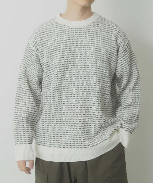 ITEMS URBANRESEARCH（アイテムズ アーバンリサーチ）の「リバースバーズアイ クルーネック ニット（ニット/セーター・メンズ・ブラック系その他/オフホワイト/ネイビー・MEDIUM/LARGE）」の2枚目の写真