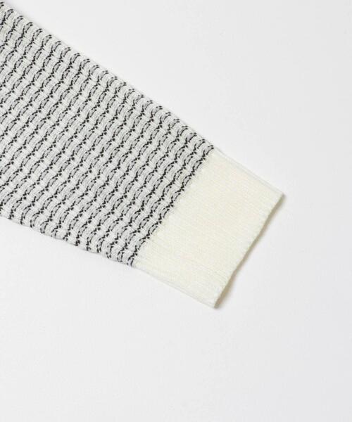 ITEMS URBANRESEARCH（アイテムズ アーバンリサーチ）の「リバースバーズアイ クルーネック ニット（ニット/セーター・メンズ・ブラック系その他/オフホワイト/ネイビー・MEDIUM/LARGE）」の9枚目の写真