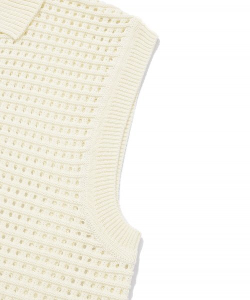COVERNAT(カバーナット)の「オープンカラー ニットベスト アイボリー(ベスト・レディース・その他・SMALL/MEDIUM/LARGE/X-LARGE)」の4枚目の写真