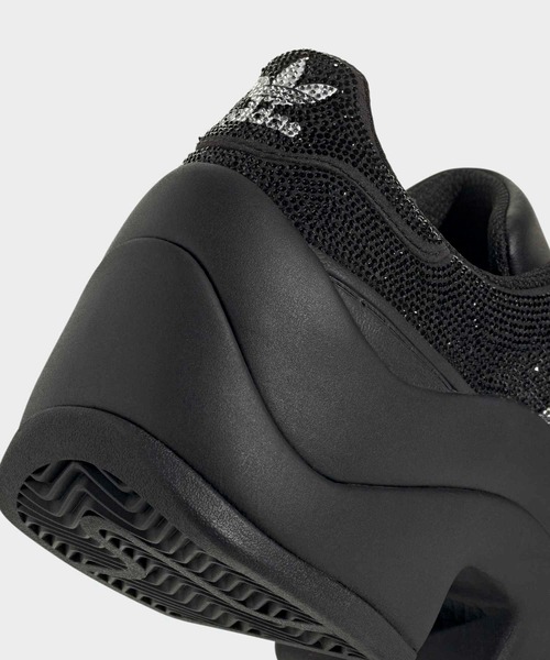 adidas（アディダス）の「スーパースター ボールド シューズ / 厚底スニーカー / アディダスオリジナルス adidas Originals（スニーカー・レディース・ブラック・23.0cm/23.5cm/24.0cm/24.5cm/25.0cm/22.0cm/22.5cm/25.5cm/26.0cm/26.5cm/27.0cm/27.5cm/28.0cm）」の8枚目の写真