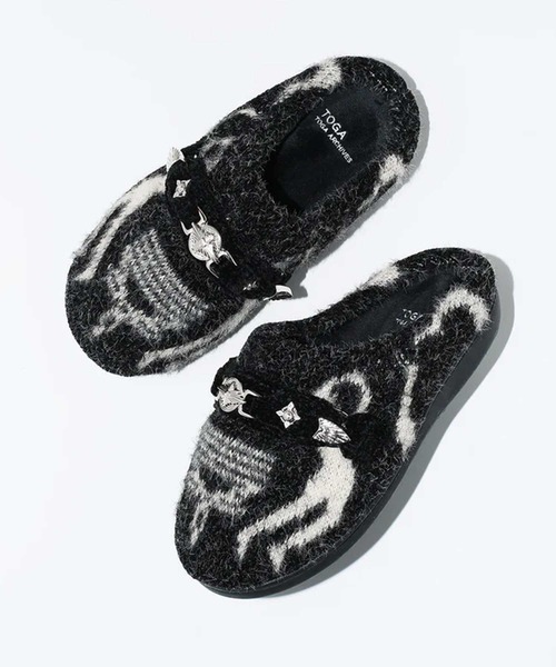 TOGA PULLA（トーガ　プルラ）の「【TOGA PULLA/トーガプルラ】Knit slip-on TOGA×SUBU/ニットスリッポン/スブコラボレーション（スリッポン・レディース・ネイビー/ブラック・0/1）」の3枚目の写真
