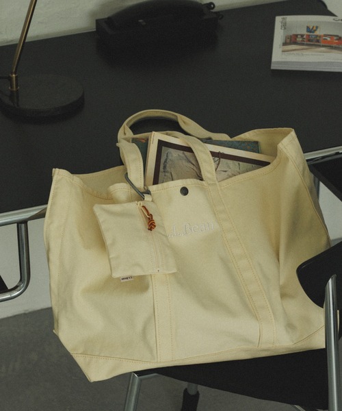 L.L.Bean（エルエルビーン）の「【L.L.Bean for SALON（エル・エル・ビーン）】別注グローサリー・トート＆チャームポーチ（トートバッグ・レディース・レッド系その他/キャメル/イエロー系その他/ブルー系その他4/カーキ・FREE）」の4枚目の写真