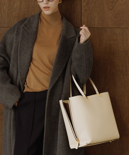 E'POR(エポール)の「【E'POR】Y BAG Wide/A4対応・通勤・26AW(トートバッグ・レディース・ダークグリーン/グレー/ダークブラウン/ブラック/キナリ/ワイン/ベージュ・FREE)」の5枚目の写真