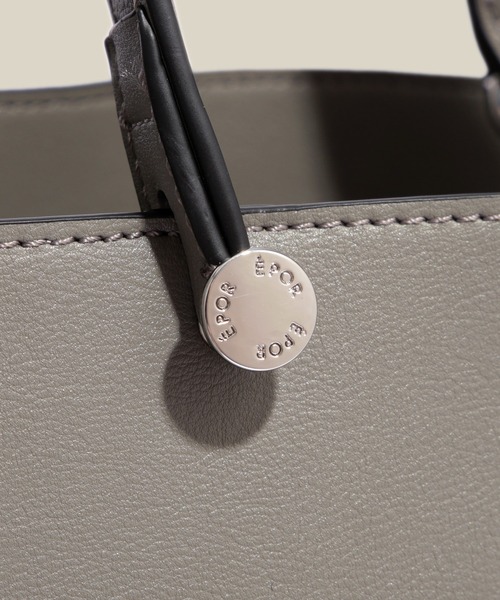 E'POR（エポール）の「【E'POR】Y BAG Wide/A4対応・通勤・26SS（トートバッグ・レディース・ダークグリーン/グレー/ダークブラウン/ブラック/キナリ・FREE）」の13枚目の写真