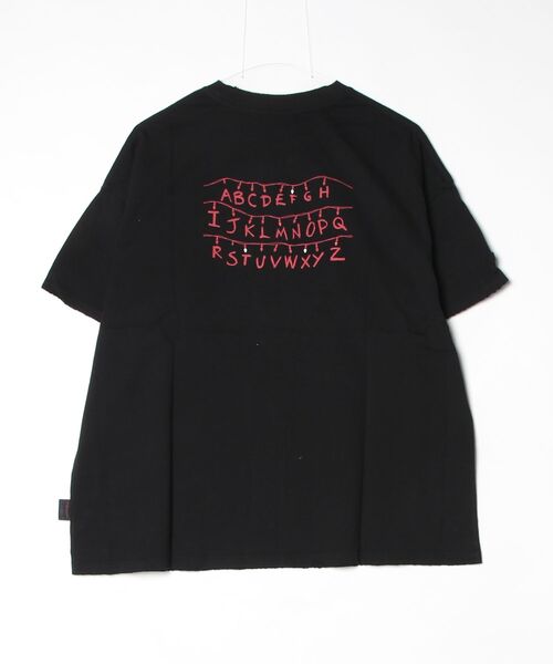 Little sunny bite(リトルサニーバイト)の「『Little sunny bite』stranger things x little sunny bite graphic big tee(Tシャツ/カットソー・レディース・ピンク/ブラック・SMALL/MEDIUM)」の19枚目の写真