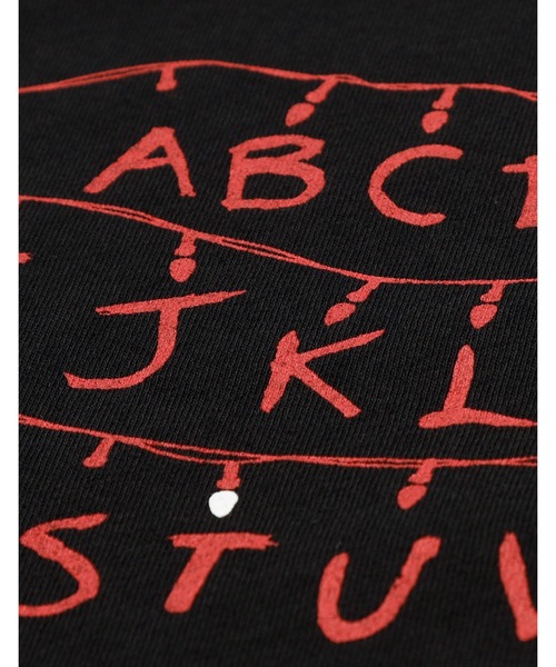 Little sunny bite(リトルサニーバイト)の「『Little sunny bite』stranger things x little sunny bite graphic big tee(Tシャツ/カットソー・レディース・ピンク/ブラック・SMALL/MEDIUM)」の5枚目の写真