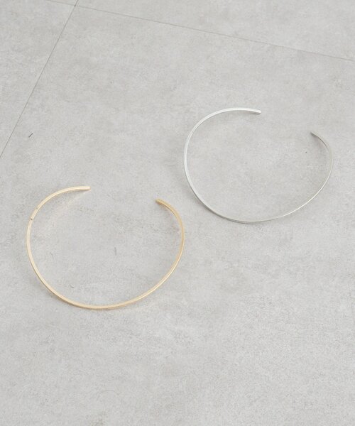 SHENERY(シーナリー)の「エッジラインネックカフ(チョーカー・レディース・シルバー/ゴールド・FREE)」の2枚目の写真