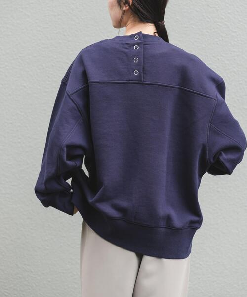 FORK&SPOON（フォークアンドスプーン）の「FORK&SPOON　バックボタンスウェット（スウェット・レディース・オートミール/ネイビー・1）」の4枚目の写真