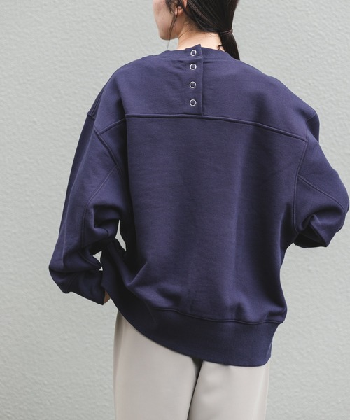 FORK&SPOON（フォークアンドスプーン）の「FORK&SPOON　バックボタンスウェット（スウェット・レディース・オートミール/ネイビー・1）」の11枚目の写真