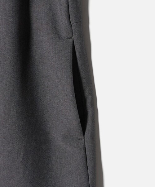 BEAUTY&YOUTH UNITED ARROWS(ビューティーアンドユースユナイテッドアローズ)の「Vネックオールインワン(つなぎ/オールインワン・レディース・ダークグレー/ブラック・M/S)」の18枚目の写真