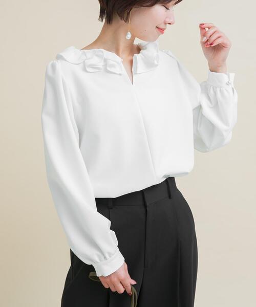 URBAN RESEARCH ROSSO WOMEN（アーバンリサーチ　ロッソ）の「『WEB限定』コサージュカラー2WAYブラウス（シャツ/ブラウス・レディース・オフホワイト/ブラック系その他・FREE）」の5枚目の写真