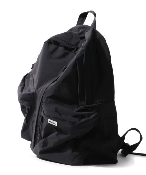 bubilian(バビリアン)の「ティルテッドバックパック_ブラック(バックパック/リュック・レディース・その他・FREE)」の3枚目の写真