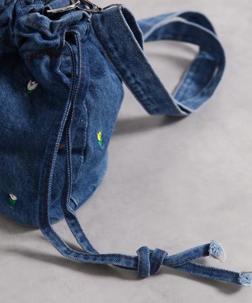 セール】チューリップ刺繍 デニム 巾着 ショルダーバッグ（ショルダー