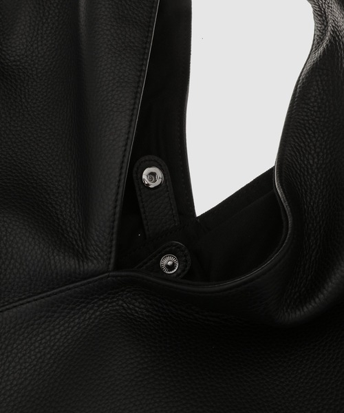 MM6 Maison Margiela(エムエムシックス メゾン マルジェラ)の「BORSA MANO(ショルダーバッグ・レディース・ブラック・UNI)」の6枚目の写真