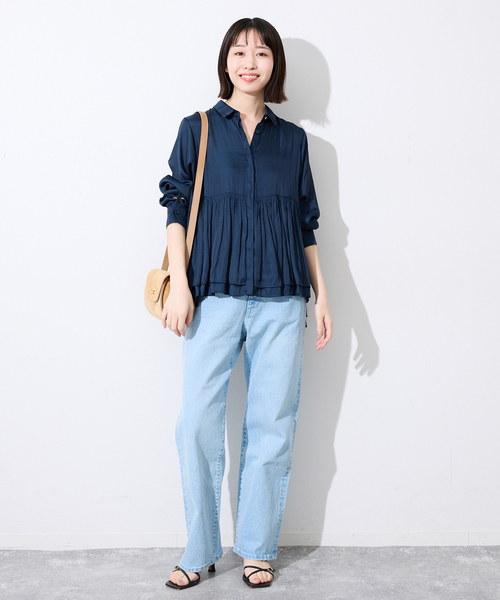 AULENTTI(オウレンティ)の「AULENTTI/オウレンティ フラップショルダーBAG ST-Y02-ACC-SCDO(ショルダーバッグ・レディース・ベージュ・FREE)」の2枚目の写真