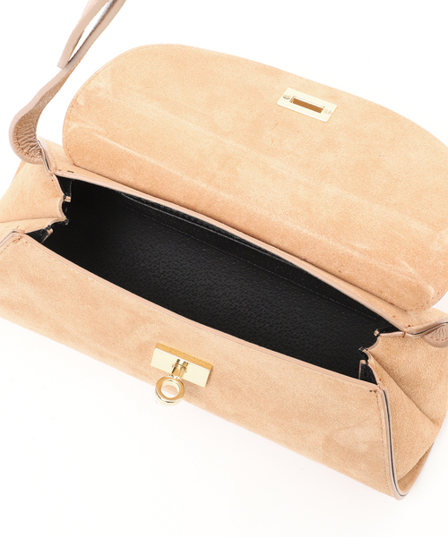 AULENTTI(オウレンティ)の「AULENTTI/オウレンティ フラップショルダーBAG ST-Y02-ACC-SCDO(ショルダーバッグ・レディース・ベージュ・FREE)」の17枚目の写真