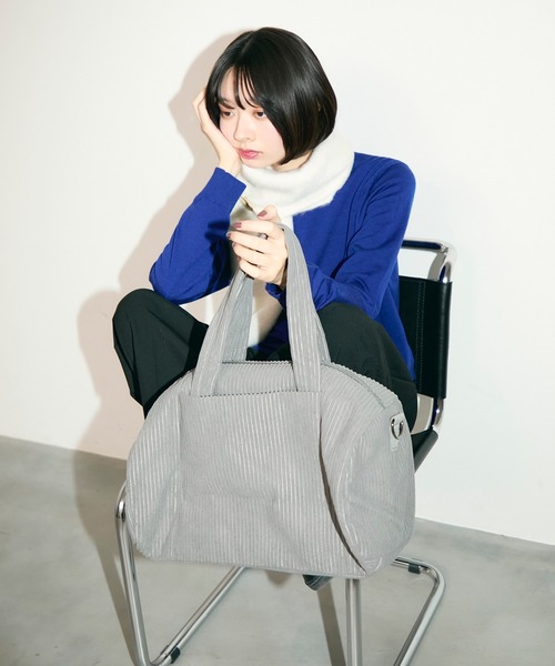TONER(トナー)の「2WAYコーデュロイボストンバッグ/ショルダーバッグ/ロゴプレート付き(ボストンバッグ・レディース・グリーン/ブラック/グレー/ブラウン・FREE)」の3枚目の写真
