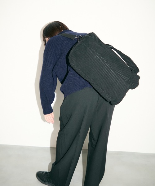 TONER(トナー)の「2WAYコーデュロイボストンバッグ/ショルダーバッグ/ロゴプレート付き(ボストンバッグ・レディース・グリーン/ブラック/グレー/ブラウン・FREE)」の10枚目の写真