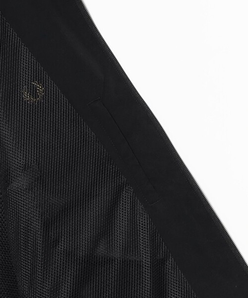 FRED PERRY（フレッドペリー）の「【別注】FRED PERRY / SHELL JACKET 26SS（ブルゾン・メンズ・ブラック・X-LARGE/MEDIUM/SMALL/LARGE）」の5枚目の写真