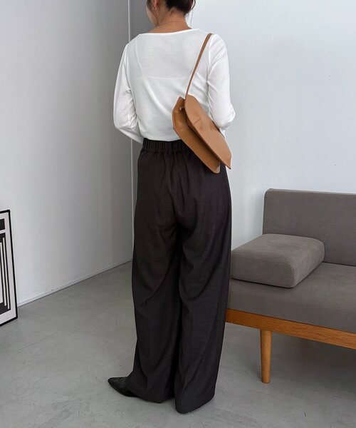 CAPRICIEUX LE'MAGE（カプリシューレマージュ）の「ドレープアシメネックTシャツ（Tシャツ/カットソー・レディース・グレー/ホワイト/ベージュ・FREE）」の14枚目の写真