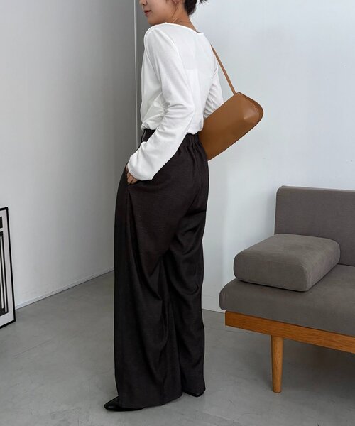 CAPRICIEUX LE'MAGE（カプリシューレマージュ）の「ドレープアシメネックTシャツ（Tシャツ/カットソー・レディース・グレー/ホワイト/ベージュ・FREE）」の13枚目の写真