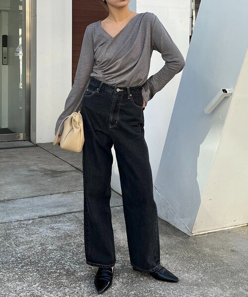 CAPRICIEUX LE'MAGE（カプリシューレマージュ）の「ドレープアシメネックTシャツ（Tシャツ/カットソー・レディース・グレー/ホワイト/ベージュ・FREE）」の9枚目の写真