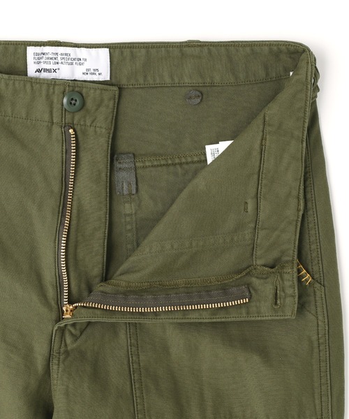 AVIREX(アヴィレックス)の「《直営店限定》AGED LOOK BAKER PANTS / エイジド ルック ベイカー パンツ / AVIREX / アヴィレックス(チノパンツ・メンズ・オリーブ・LARGE/X-LARGE/XX-LARGE)」の4枚目の写真