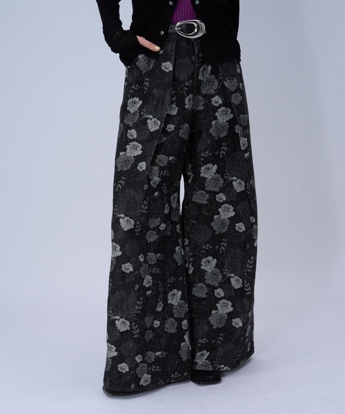 HARE（ハレ）の「フラワーガラデニムパンツ(HARE)（デニムパンツ・レディース・ブラック/ブルー・FREE）」の11枚目の写真