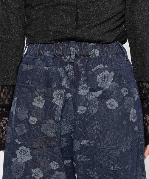 HARE（ハレ）の「フラワーガラデニムパンツ(HARE)（デニムパンツ・レディース・ブラック/ブルー・FREE）」の3枚目の写真