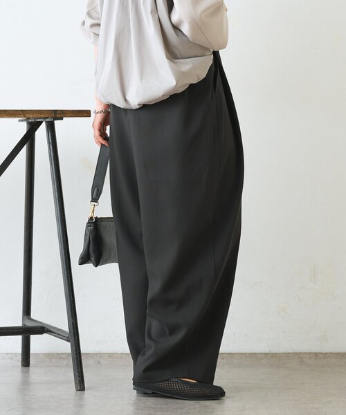 Jena espace merveilleux（ジェナ　エスパスメルヴェイユ）の「【美脚が叶うワイド】リボンタックワイドパンツ（その他パンツ・レディース・ブラック/ライトグレー/ベージュ・FREE）」の11枚目の写真