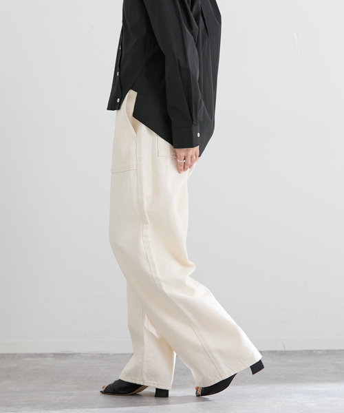 IENA（イエナ）の「デニムベイカーパンツ（デニムパンツ・レディース・ブルー/アイボリー・36/38）」の5枚目の写真