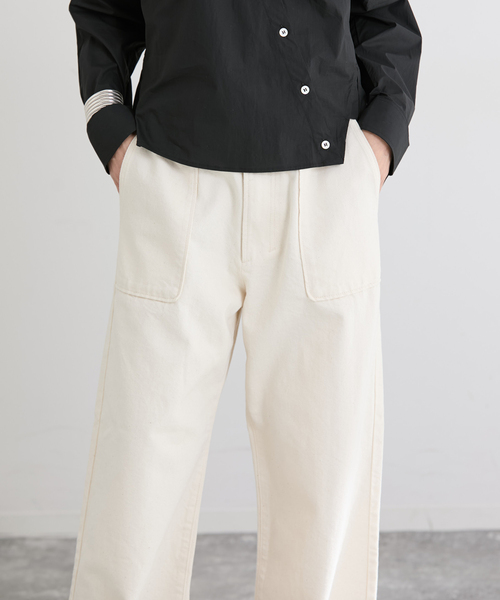 IENA（イエナ）の「デニムベイカーパンツ（デニムパンツ・レディース・ブルー/アイボリー・36/38）」の10枚目の写真