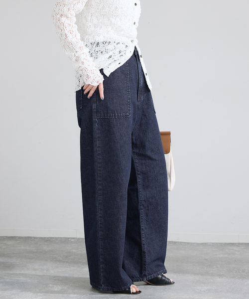 IENA（イエナ）の「デニムベイカーパンツ（デニムパンツ・レディース・ブルー/アイボリー・36/38）」の16枚目の写真